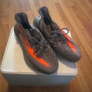 Yeezy Boost 350 V2
